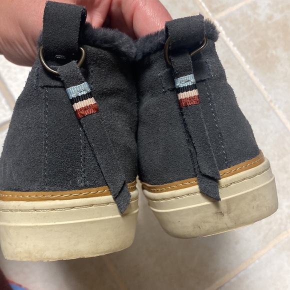 Toms Paxton Shoes - Picture 3 of 9